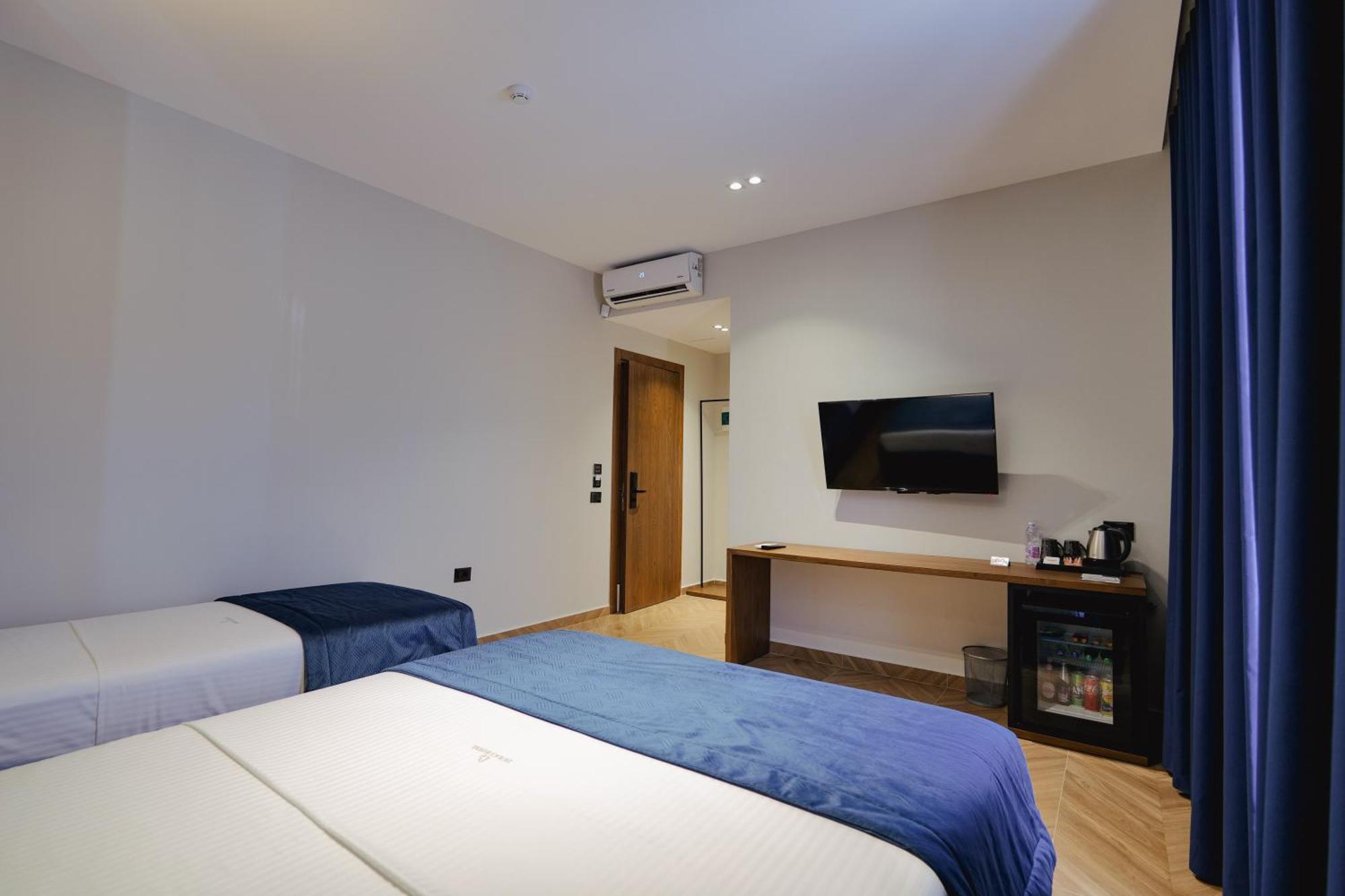 Duka'S Hotel Ksamil Extérieur photo